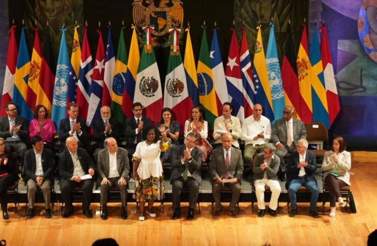 Colombia concede estatus político al ELN, en cierre de segundo ciclo de diálogos