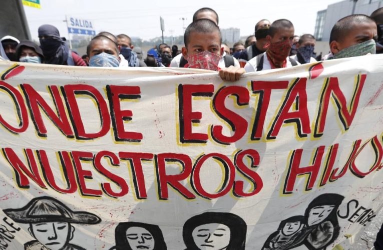 Luego de 9 años, México aún lucha por conocer la verdad sobre el caso Ayotzinapa