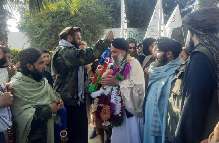 El gobierno talibán de Afganistán acuerda un canje de prisioneros con Estados Unidos