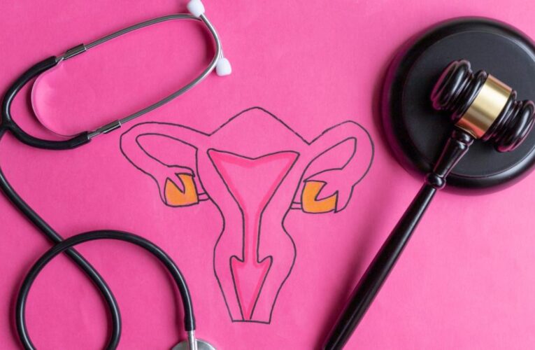 Nuevas restricciones sobre el aborto en Texas: las claves para entender las dos leyes que sancionó Abbott